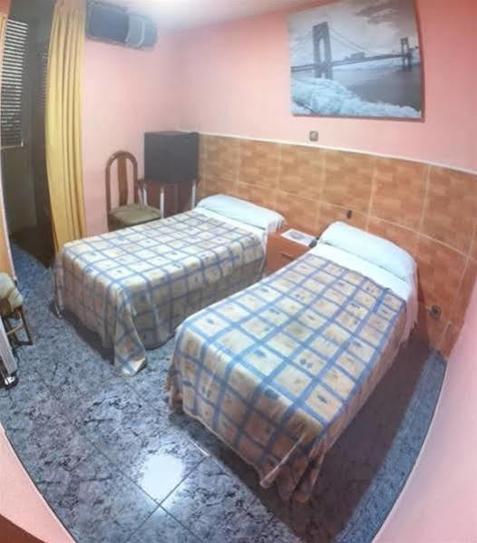 Pension La Ferroviaria - Sin Ascensor サラゴサ エクステリア 写真
